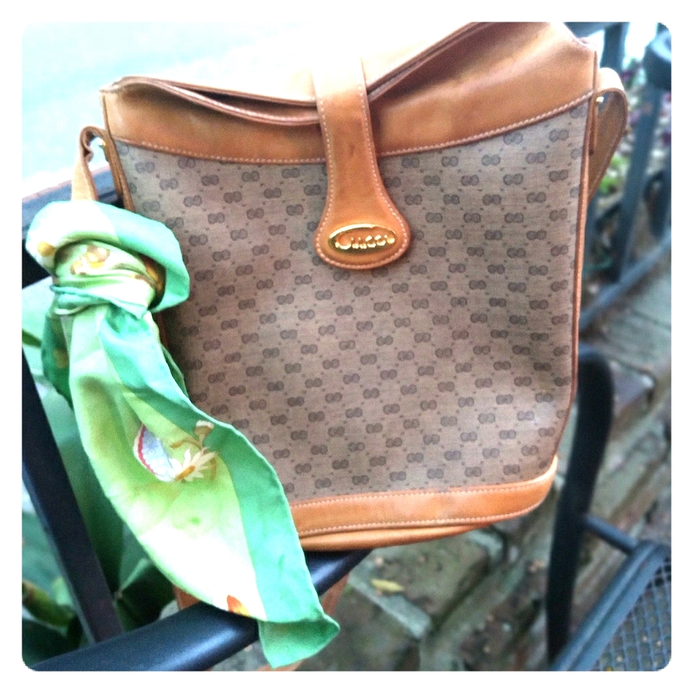 RARE Mini Crossbody Bucket Gucci